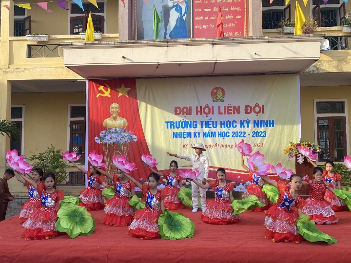 TRƯỜNG TIỂU HỌC KỲ NINH TỔ CHỨC ĐẠI HỘI LIÊN ĐỘI NĂM HỌC 2022 - 2023