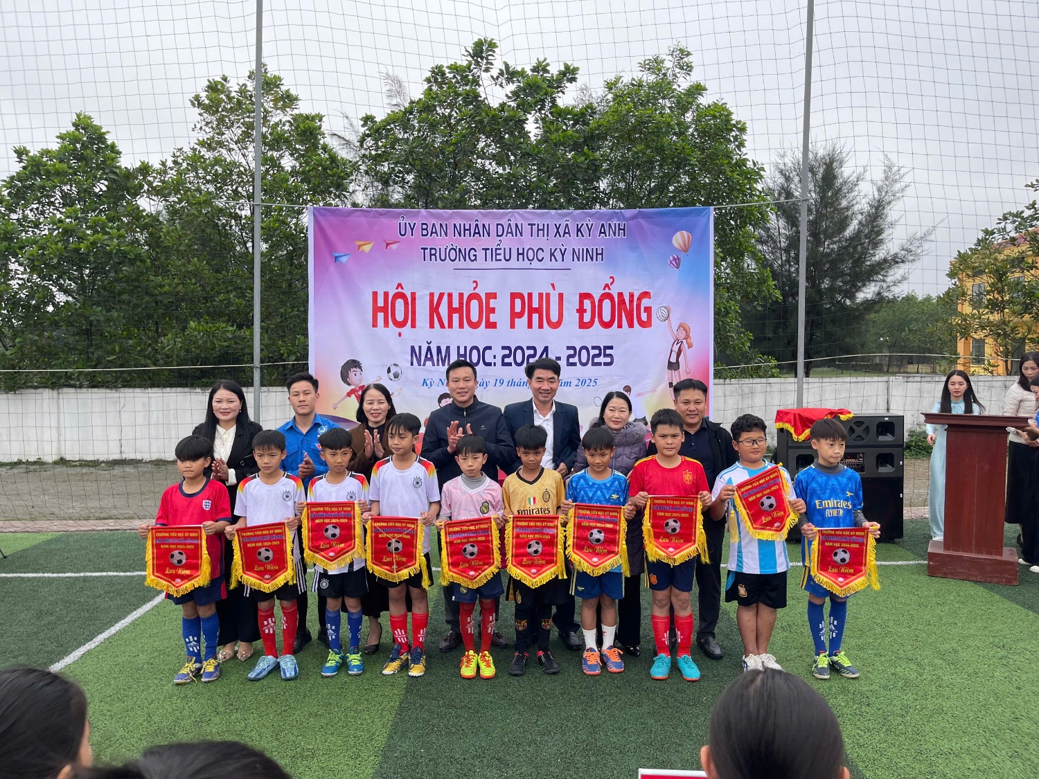 TRƯỜNG TIỂU HỌC KỲ NINH KHAI MẠC: HỘI KHOẺ PHÙ ĐỔNG NĂM HỌC 2024 - 2025