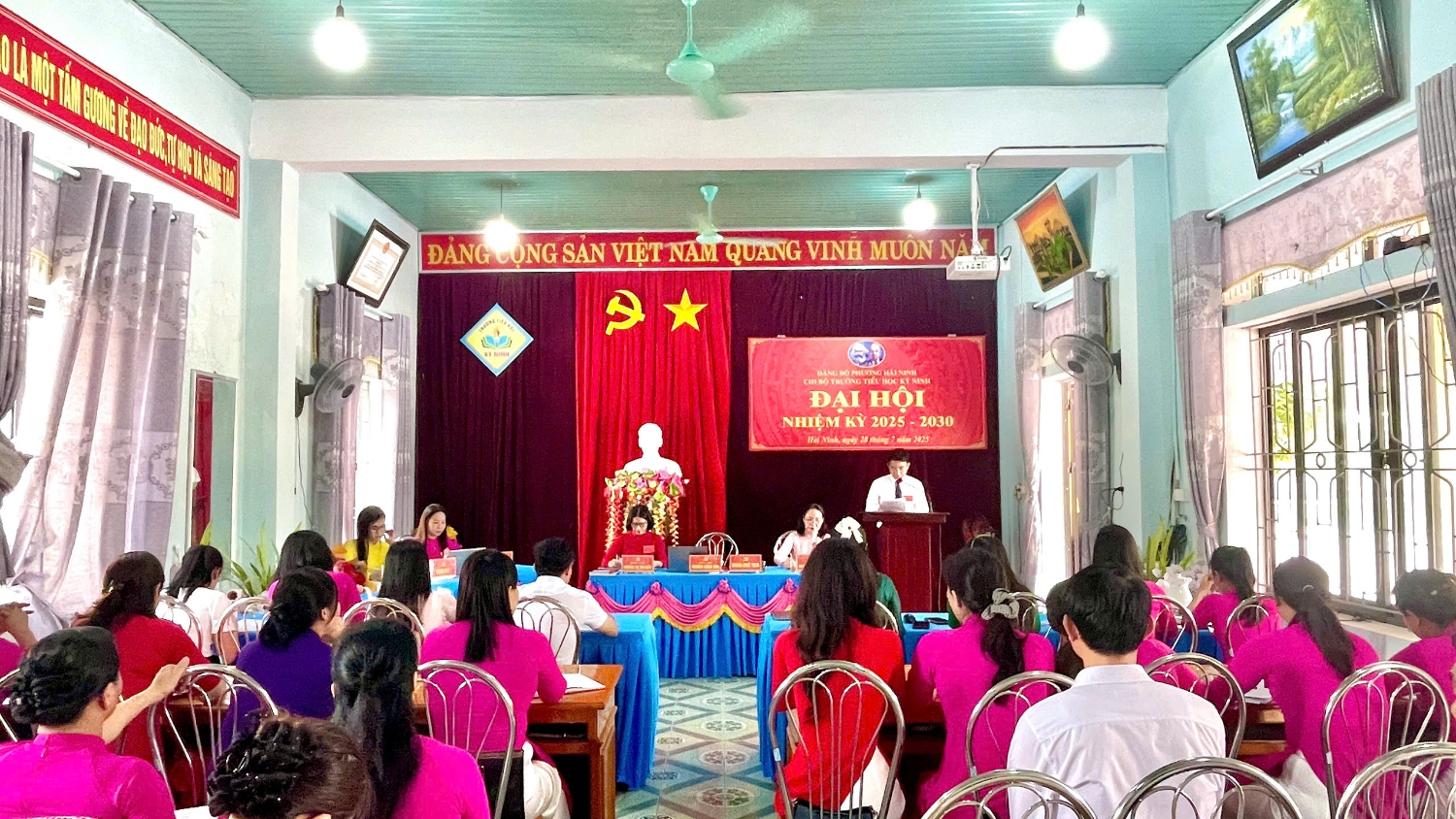 z6858851056856 ef261782aa55aa3b560a0bc7ae40166f