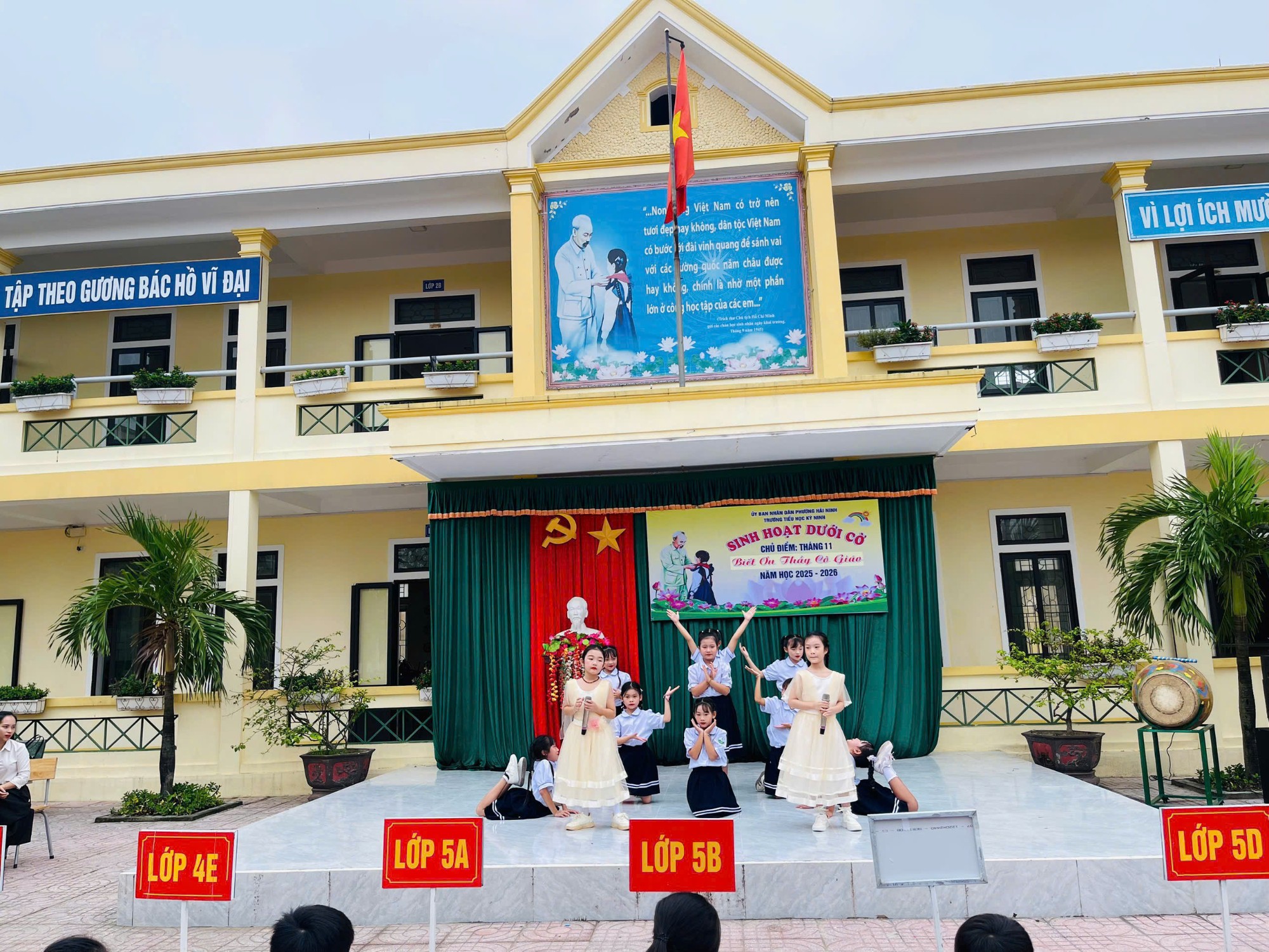 z7213000828766 a6aaf117c87365b6a97ccc785898cb98