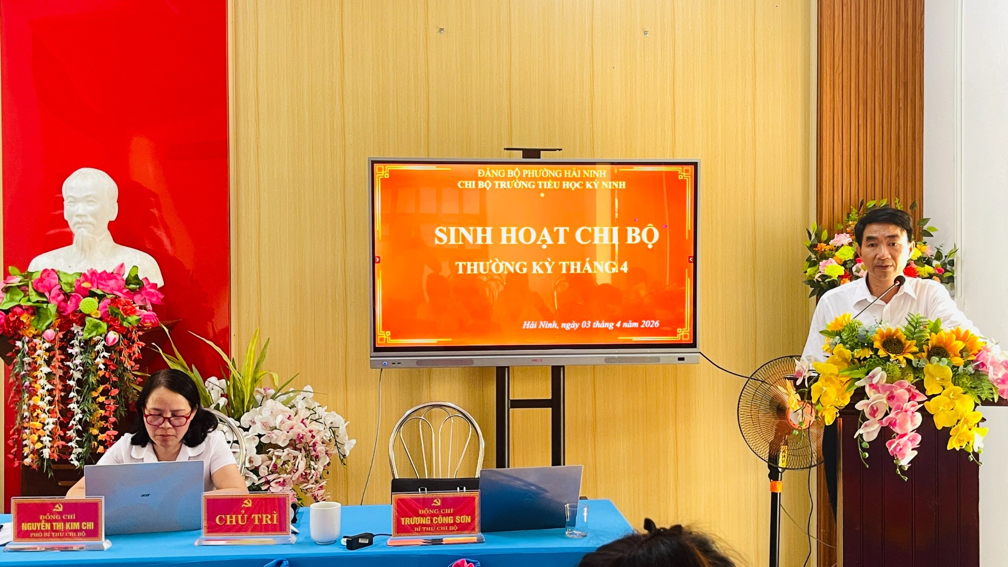 CHI BỘ TRƯỜNG TIỂU HỌC KỲ NINH - SINH HOẠT CHUYÊN ĐỀ THÁNG 4: PHÁT HUY VAI TRÒ CỦA ĐẢNG VIÊN TRONG VIỆC XÂY DỰNG VĂN HÓA NHÀ TRƯỜNG TRONG GIAI ĐOẠN HIỆN NAY