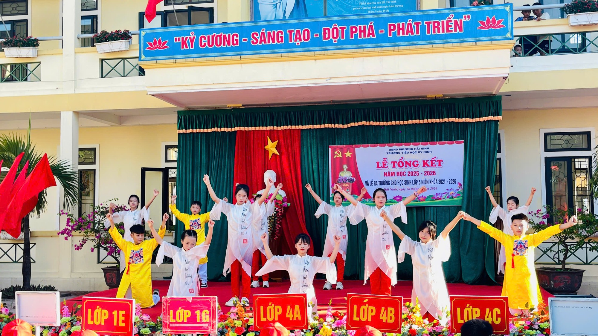 Trường Tiểu học Kỳ Ninh tổ chức tổng kết năm học 2025 - 2026 và Lễ ra trường cho học sinh khối 5